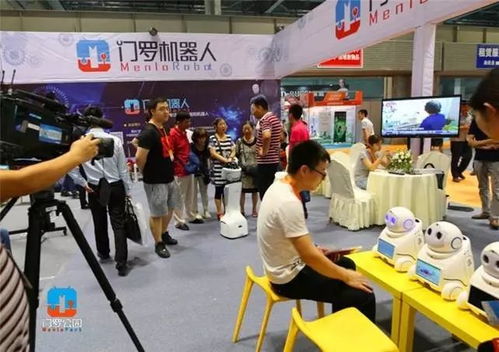 智慧養(yǎng)老新體驗(yàn) 周末，來(lái)和機(jī)器人約個(gè)“慧”吧